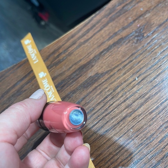 Lancôme matte shaker lipgloss 272- energy peach - Picture 4 of 4